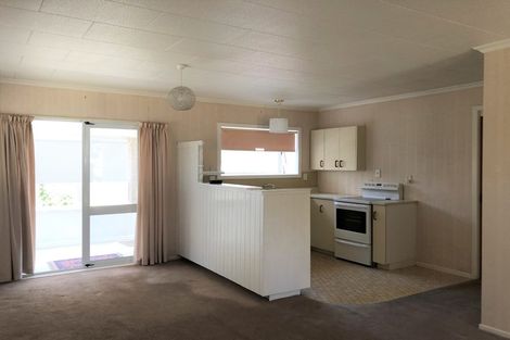 Photo of property in 13 Kent Street, Levin, 5510