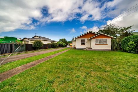 Photo of property in 223 Glover Road, Hawera, 4610
