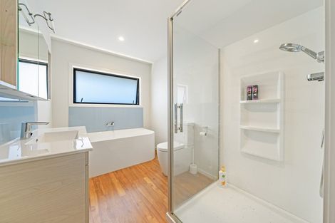 Photo of property in 5 Don Griffin Grove, Trentham, Upper Hutt, 5018