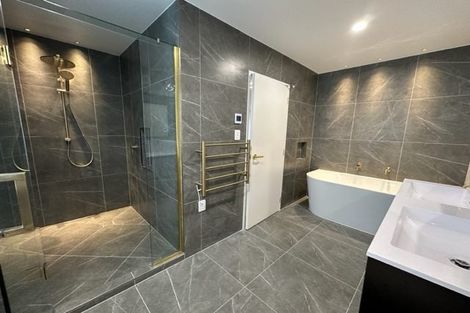 Photo of property in 8d Ringwood Street, Torbay, Auckland, 0630