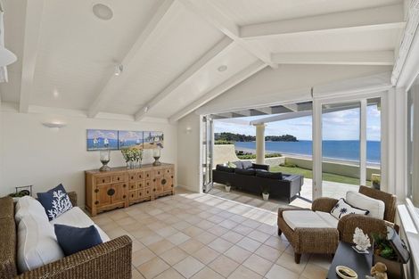 Photo of property in 9a Holiday Road, Milford, Auckland, 0620