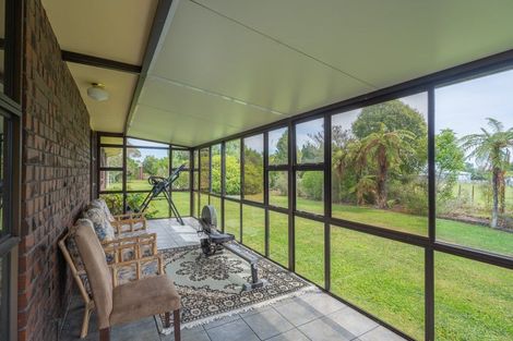 Photo of property in 185 Waitohu Valley Road, Otaki, 5583