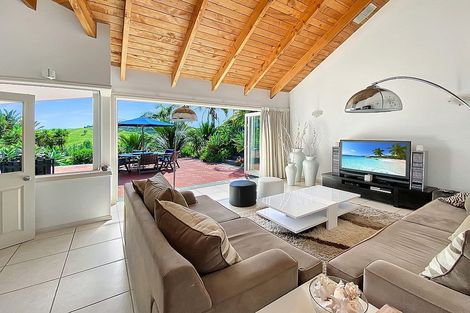 Photo of property in 62 River Drive, Kerikeri, 0294