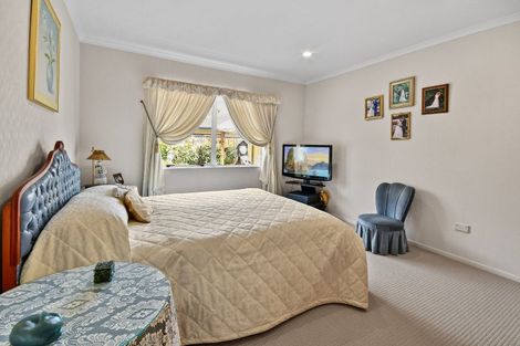 Photo of property in 15 Trossach Place, Wattle Downs, Auckland, 2103