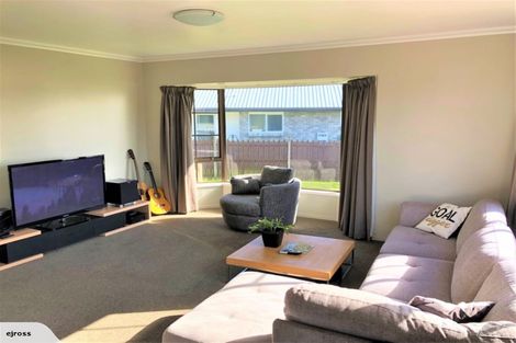 Photo of property in 29 Sheridan Crescent, Leamington, Cambridge, 3432