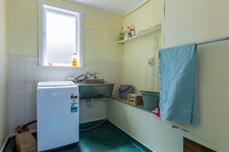 Photo of property in 15 Albert Street, Dannevirke, 4930