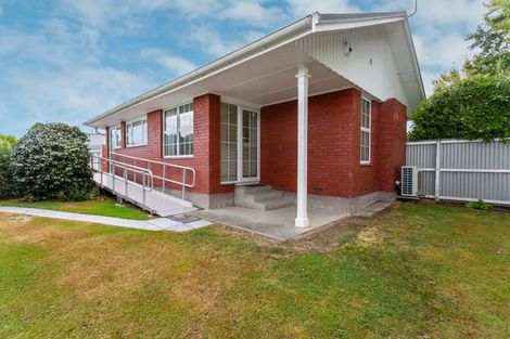 Photo of property in 1 Pulford Place, Ilam, Christchurch, 8041