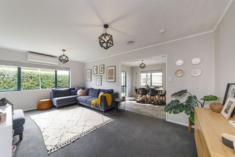 Photo of property in 102 Roberts Line, Kelvin Grove, Palmerston North, 4414