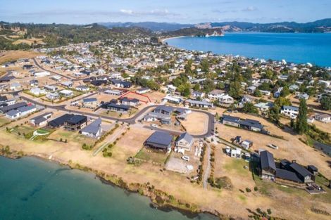 Photo of property in 11 Admiral Drive, Cooks Beach, Whitianga, 3591