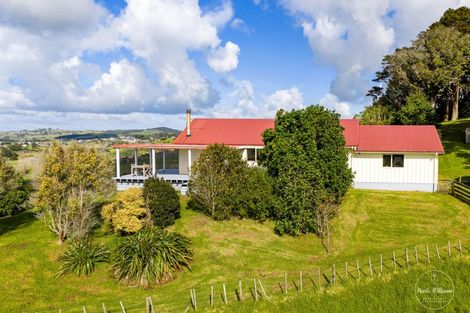 Photo of property in 24 Totara Rise, Maungaturoto, 0588