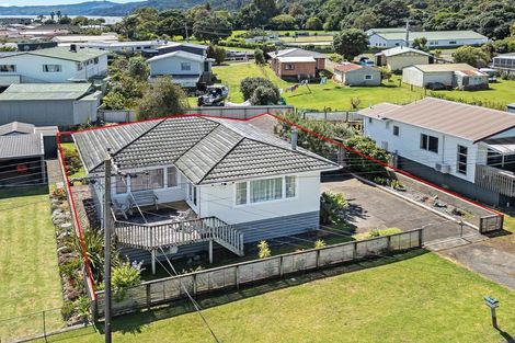 Photo of property in 18 Tatahi Street, Te Puru, Thames, 3575