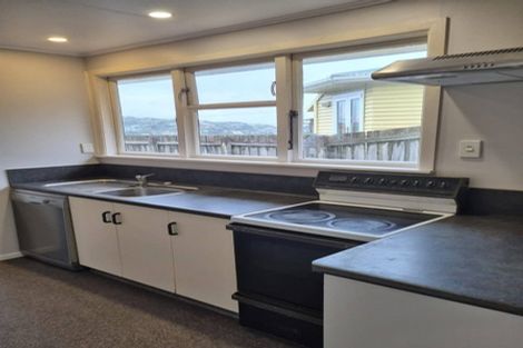 Photo of property in 92 Ironside Road, Johnsonville, Wellington, 6037