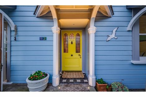 Photo of property in 32 Godley Quay, Lyttelton, 8082