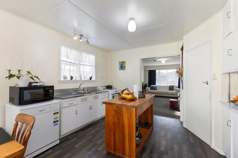 Photo of property in 65 Phillips Street, Sanson, 4817