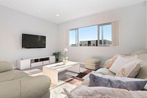 Photo of property in 7 Sai Ridge Close, Pukekohe, 2120