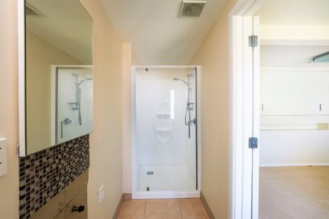 Photo of property in 27 Walkers Road, Lyttelton, 8082