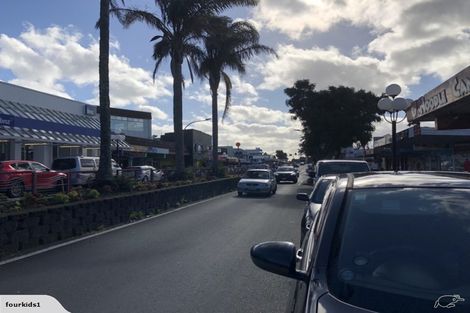 Photo of property in 2f/20 Ian Marwick Place, Birkenhead, Auckland, 0626