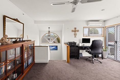 Photo of property in 50 Park Road, Greenmeadows, Napier, 4112