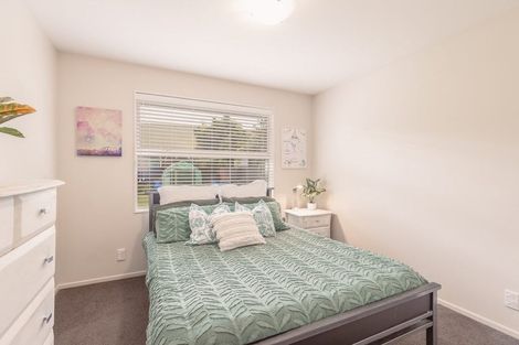 Photo of property in 44 Queenspark Drive, Parklands, Christchurch, 8083