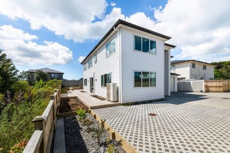 Photo of property in 22 Mackay Drive, Greenhithe, Auckland, 0632