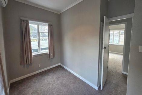 Photo of property in 98/98a Weraroa Road, Levin, 5510