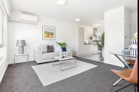 Photo of property in 2/8 Paul Place, Pakuranga, Auckland, 2010