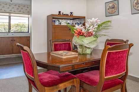 Photo of property in 2/411 Avenue Road West, Hastings, 4122