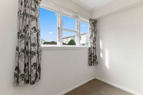 Photo of property in 21-22 Trevethick Grove, Woburn, Lower Hutt, 5010