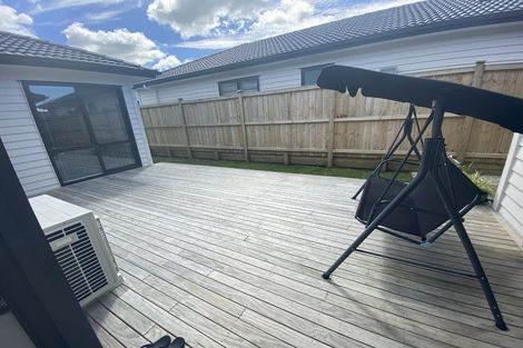 Photo of property in 12 Lusitano Drive, Karaka, Papakura, 2113