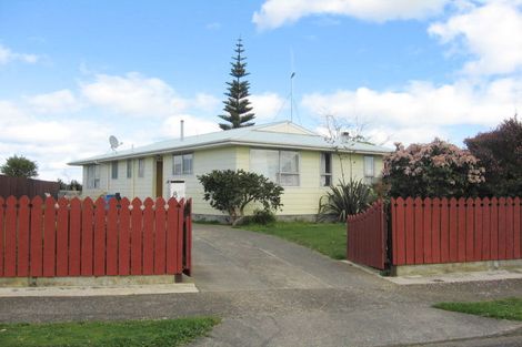 Photo of property in 85 Strathmore Avenue, Levin, 5510