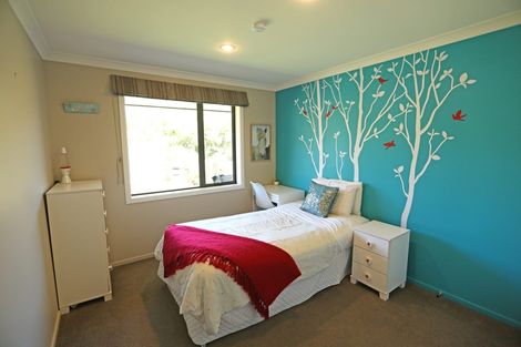 Photo of property in 64 Dalmore Way, Acacia Bay, Taupo, 3385