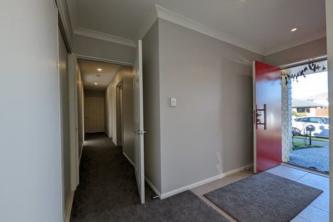 Photo of property in 6 Somerville Crescent, Aidanfield, Christchurch, 8025