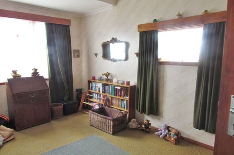 Photo of property in 127 Ngaumutawa Road, Masterton, 5810