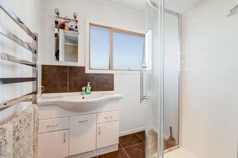 Photo of property in 29 Melandra Road, Stanmore Bay, Whangaparaoa, 0932