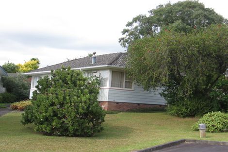 Photo of property in 28 Laura Street, Kelston, Auckland, 0602