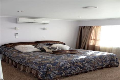 Photo of property in 5 Chantal Place, Red Hill, Papakura, 2110