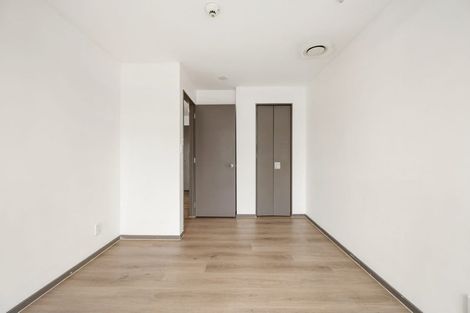 Photo of property in Dual Apartments, 506/142 Vivian Street, Te Aro, Wellington, 6011
