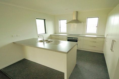 Photo of property in 95 Shillingford Boulevard, Rolleston, 7615