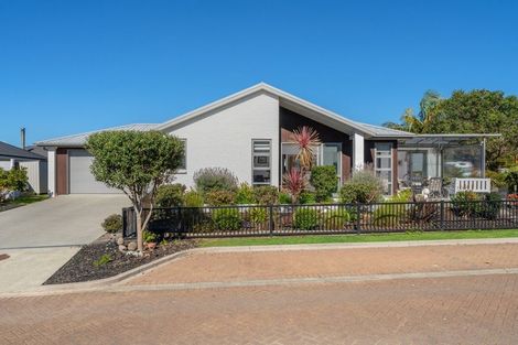 Photo of property in 52 Arabella Lane, Snells Beach, 0920