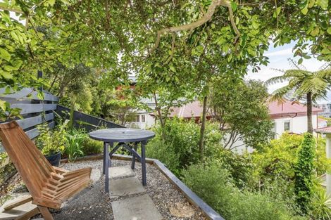Photo of property in 20 Talavera Terrace, Kelburn, Wellington, 6012