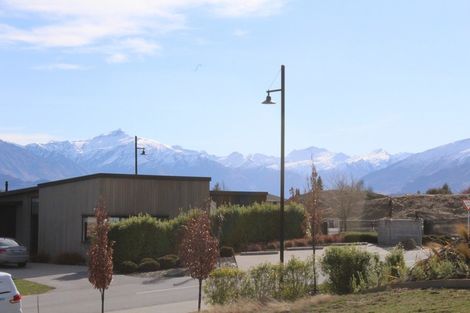 Photo of property in 20 Matipo Street, Wanaka, 9305