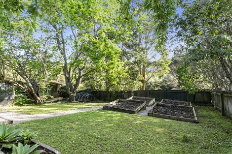 Photo of property in 121 Captain Scott Road, Glen Eden, Auckland, 0602