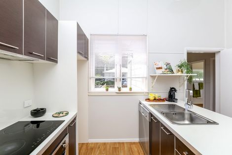 Photo of property in 43 Lorna Street, Lynmouth, New Plymouth, 4310