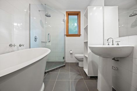 Photo of property in 40 Hackthorne Road, Cashmere, Christchurch, 8022