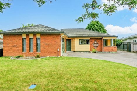Photo of property in 7 Edgewater Grove, Whakatane, 3120