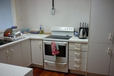 Photo of property in 84 Ocean View Road, Northcote, Auckland, 0627