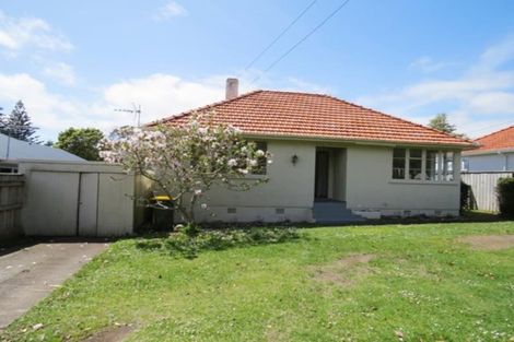 Photo of property in 18 Plympton Street, Brooklands, New Plymouth, 4310