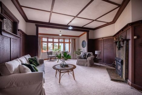 Photo of property in 39 Waiwaka Terrace, Strandon, New Plymouth, 4312