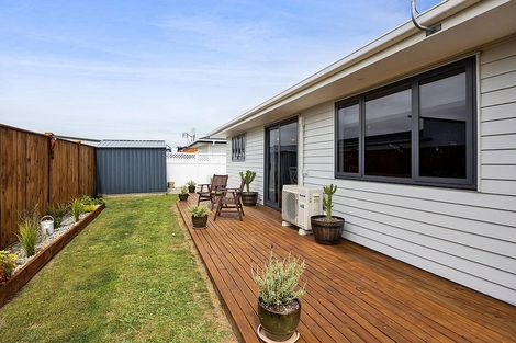 Photo of property in 50 County Drive, Hawera, 4610