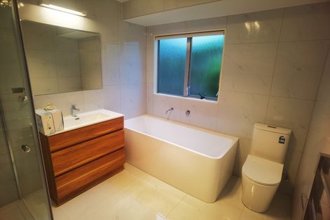 Photo of property in 17 Mercury Lane, Windsor Park, Auckland, 0632